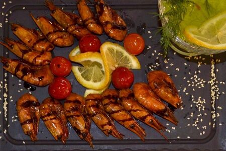 Креветки на углях