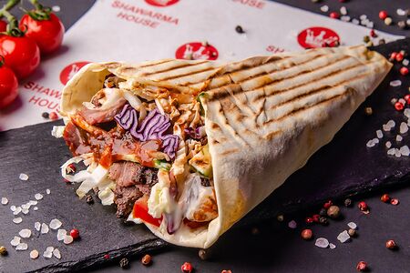 Шаварма с говядиной в пите