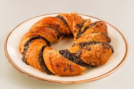 Сдоба с маком