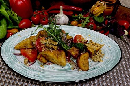 Салат с хрустящим баклажаном