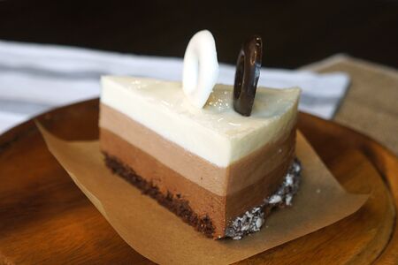 Три шоколада