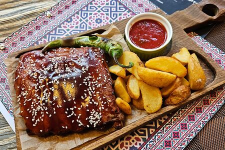 Свиные ребра в соусе барбекю