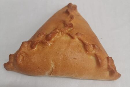 Кулебяка с зеленым луком и яйцом