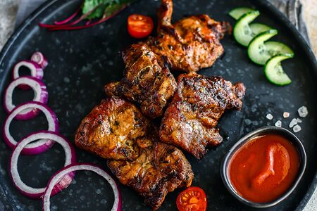 Шашлык из cвинoй шеи