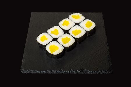 Ролл Такуан