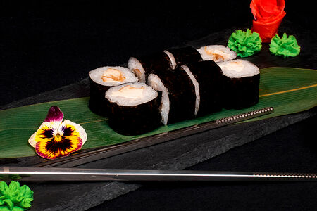 Маки с курицей