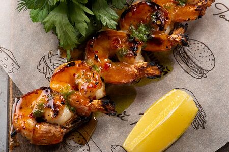 Тигровые креветки гриль, соус Унаги