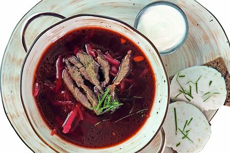 Борщ с бородинским хлебом и смальцем