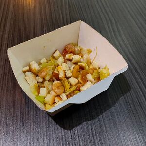 Салат цезарь с креветками