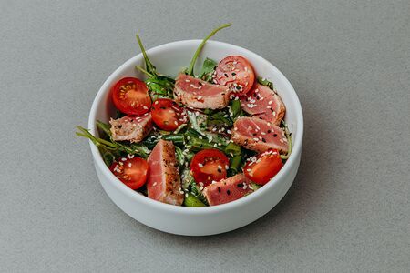 Татаки с тунцом