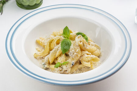 Фузилетти с горгонзолой и белыми грибами