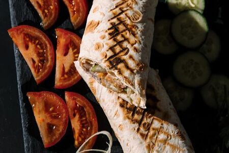 Шаурма с креветками большая