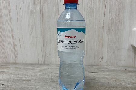 Вода газированная 0,5