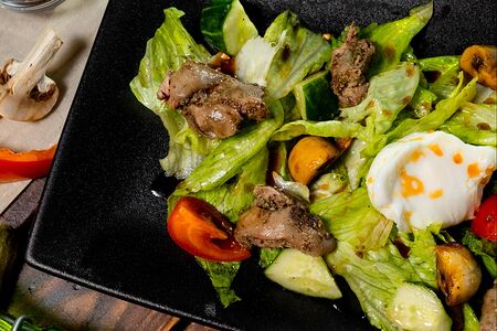 Салат с печенью