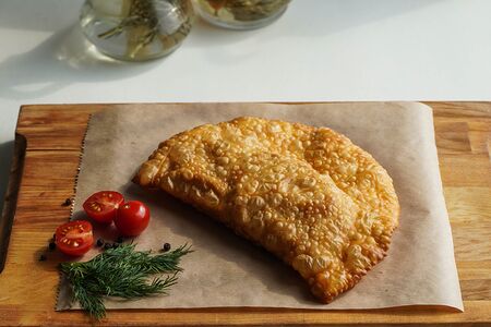 Чебурек восточный с сыром