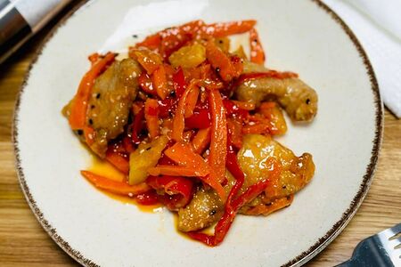 Свинина в кисло-сладком соусе