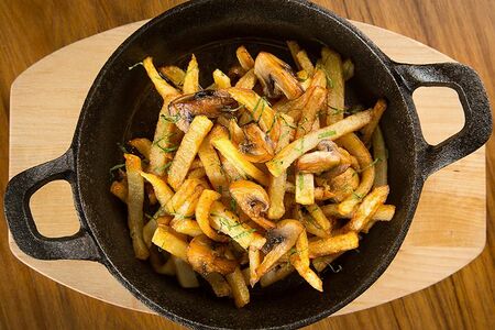 Картофель жареный с луком