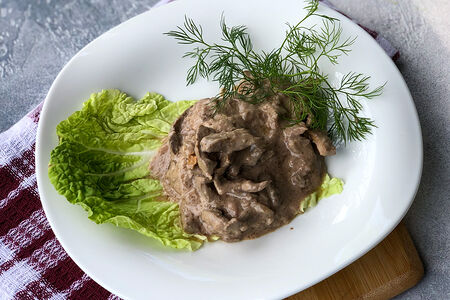 Печень говяжья по-строгановски