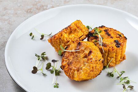 Кукуруза гриль с пармезаном