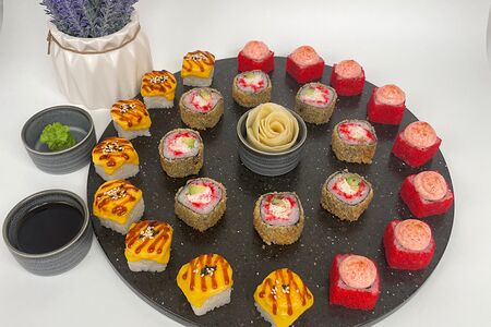 Сет из тёплых роллов