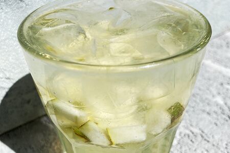 Фирменный грушевый лимонад