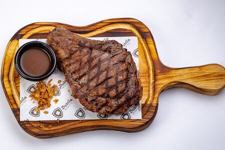 Стейк Рибай на кости