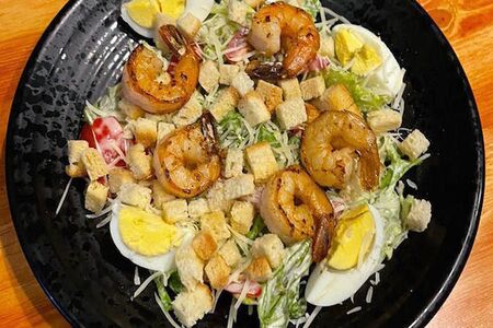 Цезарь фирменный с креветкой