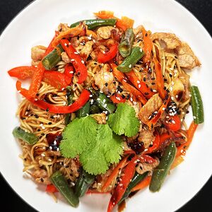 Удон со свининой