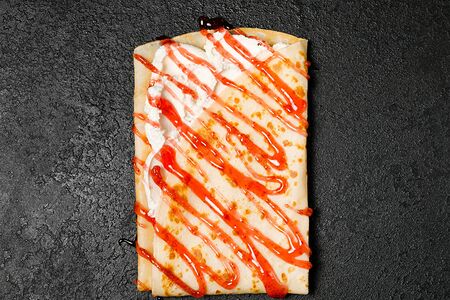 С творогом и клубникой