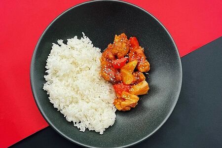 Курица с ананасами