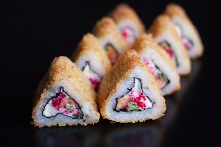 Темпура-ролл с лососем