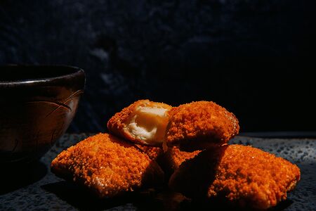 Сырные подушечки спайси Большая порция