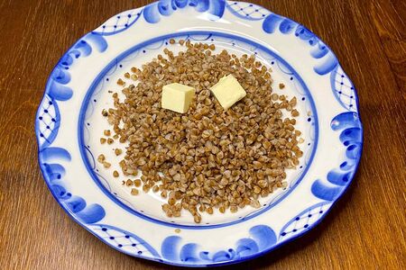 Разварная греча с топленым маслом