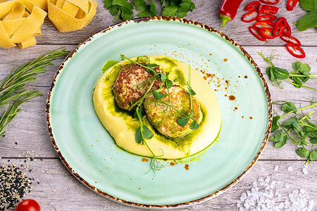Котлеты из курицы с картофельным пюре