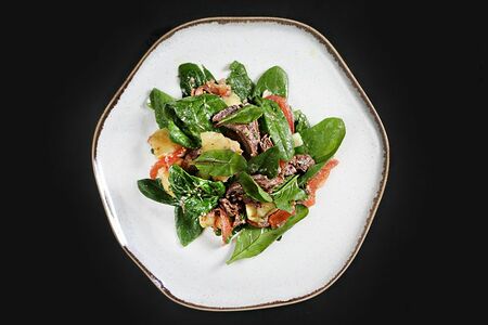 Теплый салат с гусем