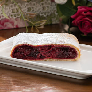 Штрудель вишнёвый