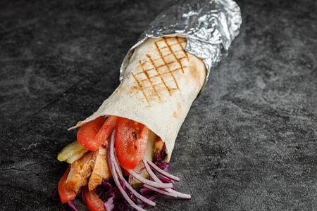 Донер Берлинский в лаваше