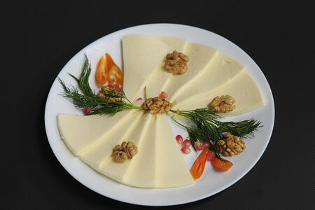 Сыр сулугуни молочный