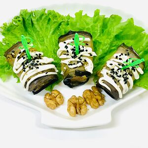 Баклажаны с орехами