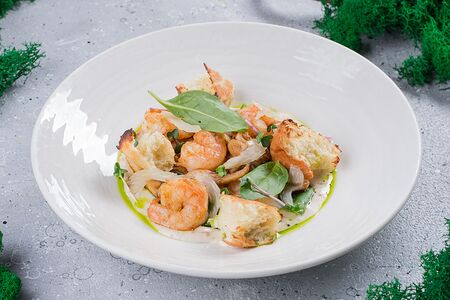 Креветки, шпинат, бекон, сливочный соус