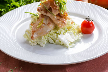 Фирменный теплый салат Макрус