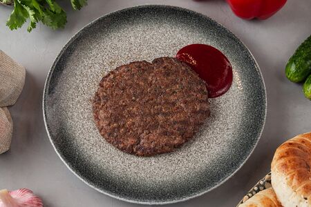 Рубленый бифштекс из мраморной говядины