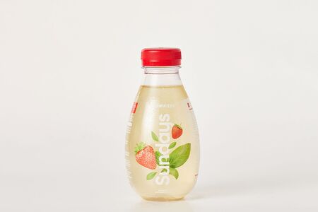 Холодный зеленый чай клубника-базилик Sundays