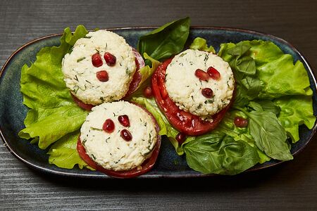 Помидоры, фаршированные сыром