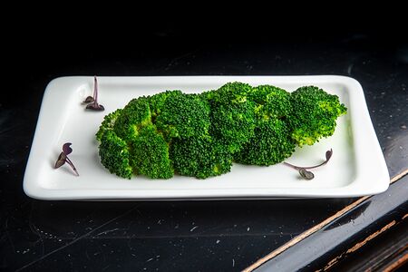 Брокколи на пару