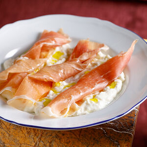 Страчателла с прошутто San Daniele D.o.p