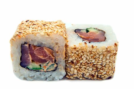 Ролл Острый лосось с огурцом