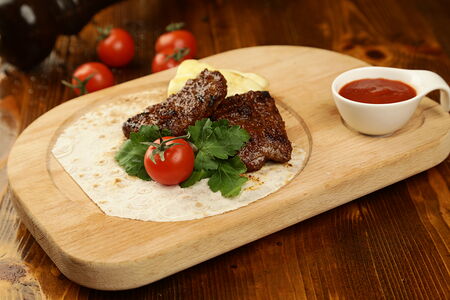 Мякоть барашка в специях