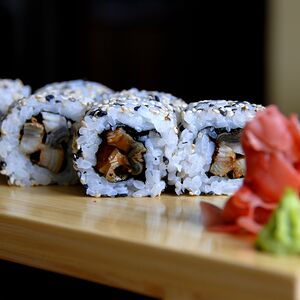 Спайси-ролл с угрем