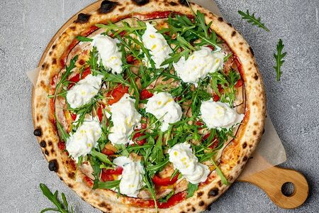 Баклажан, печеный перец и сыр страчателла